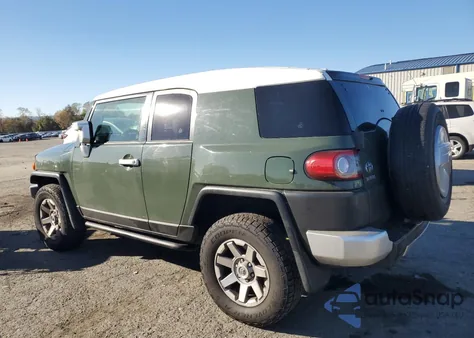 2014 Toyota Fj Cruiser из США, поврежденный, VIN JTEBU4BF4EK186543